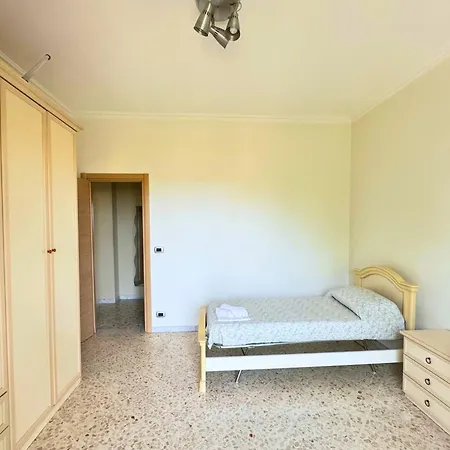 Dafne Apartament *